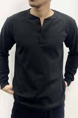 Full sleeves black tshirt